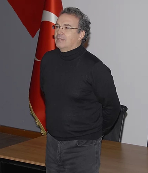  HAKAN AKIN